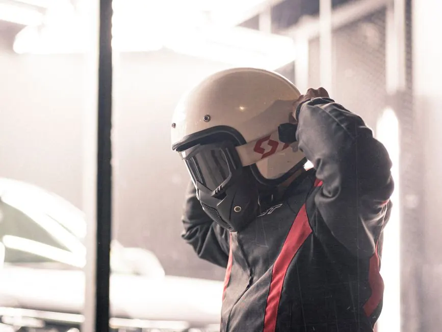 Le casque connecté arrive vraiment sur nos routes